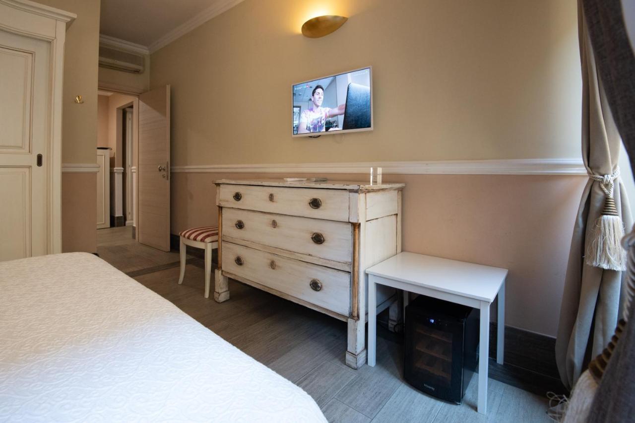 Bed Bra, Verona